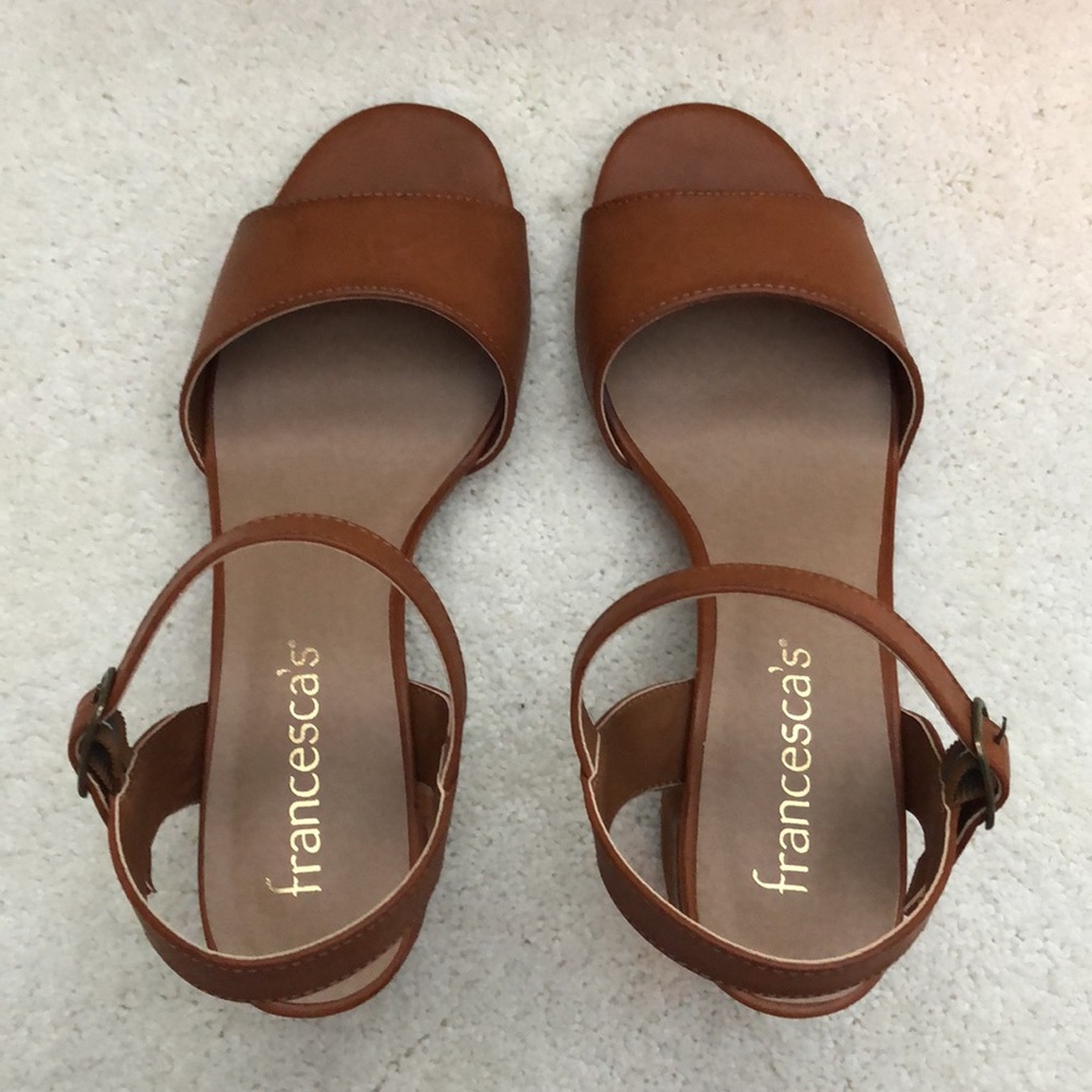 Francesca’s Tan Heel - Picture 3 of 5